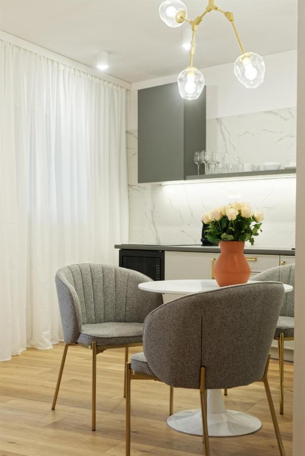 Apartament Prestige /Miejsce Parkingowe Poznan Exterior photo
